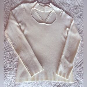 NWOT Tahari Creamy Ivory Ribbed Cutout Knit Top -Size L (M too)